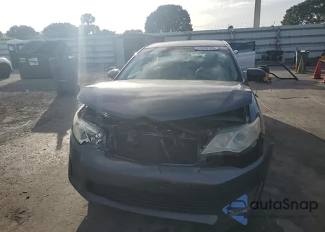 2012 Toyota Camry Base z USA, uszkodzony, nr VIN 4T1BF1FK1CU190938